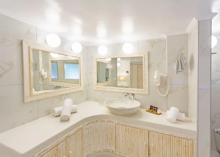 فندق Rhodos Horizon City-adults Only 4*